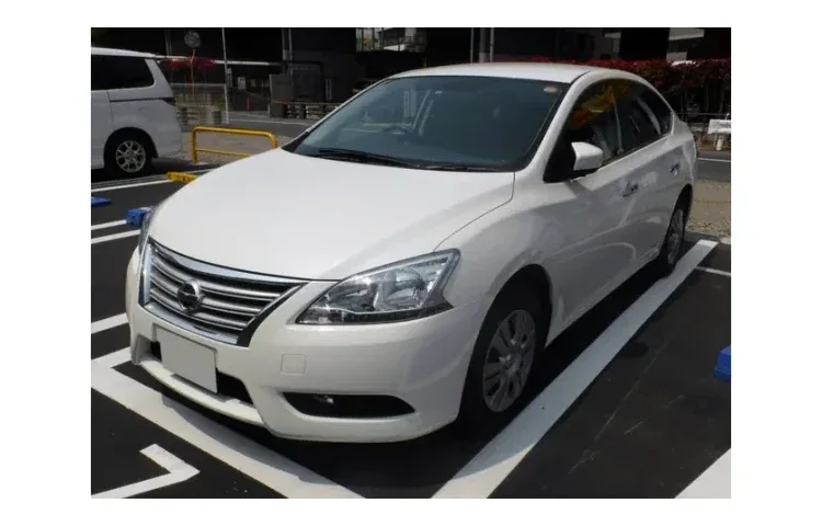 White Nissan Sylphy