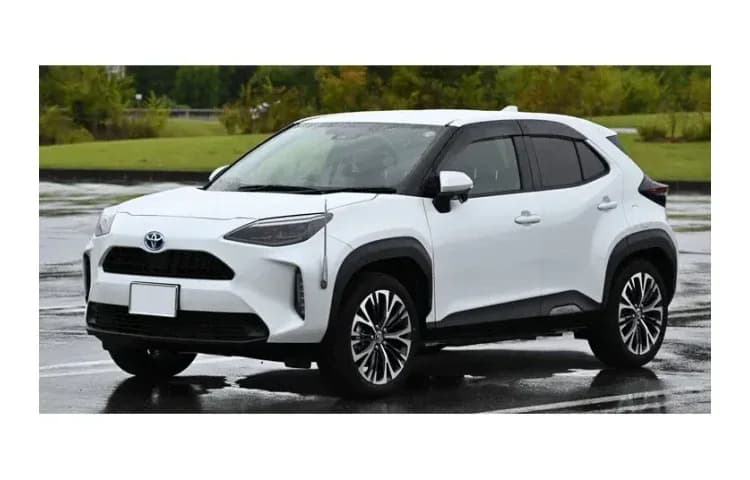 White Toyota Yaris Cross Hybrid